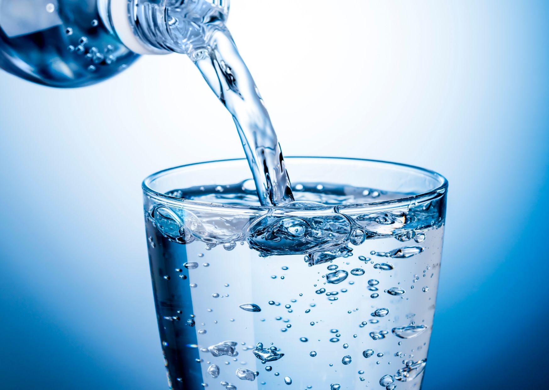 還元水素水とアルカリイオン水の違い